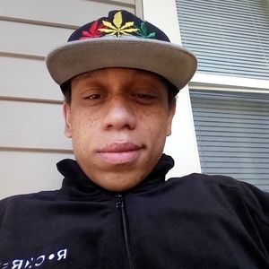 Meet your Posher, Devonte